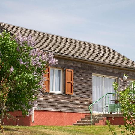 Les Chalets De La Vallee Du Bes Albaret-le-Comtal Exterior foto